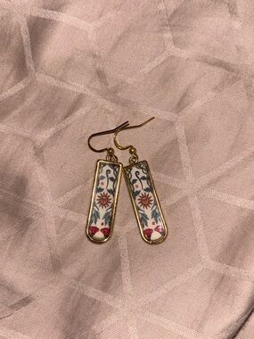 Gold Floral Rectangle Drop Earrings - White and Pink Pattern